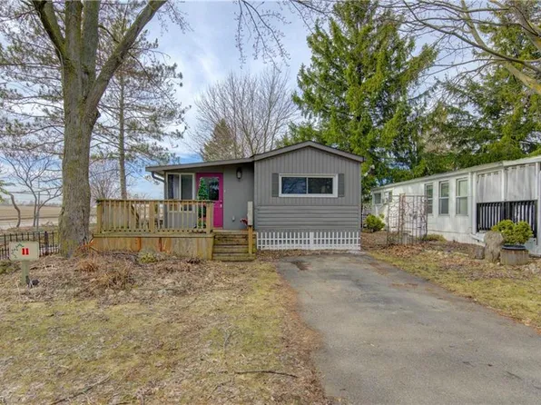 580 Beaver Creek Rd #11, Waterloo, ON N2J 3Z4