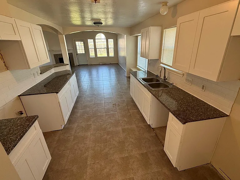 2226 Dawn Shadow Way — Photo 4