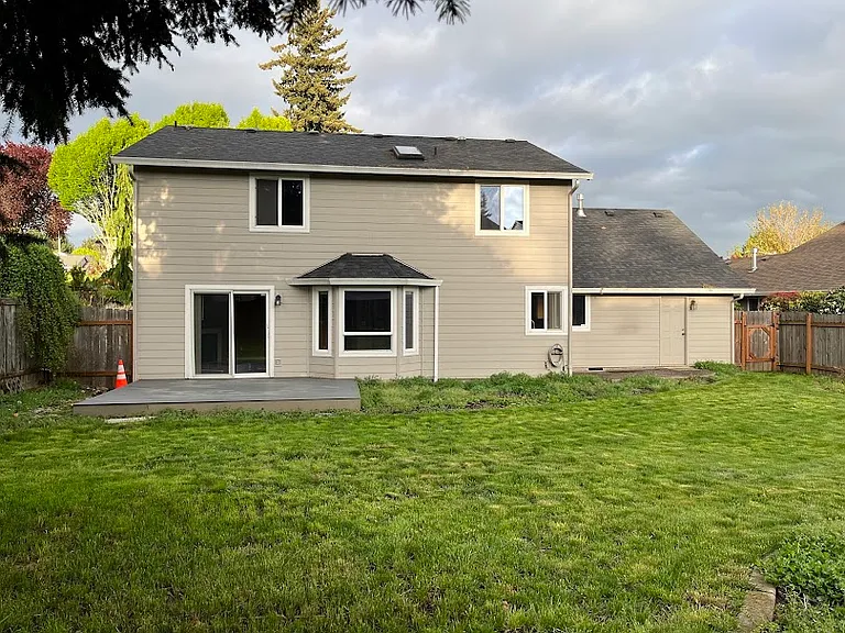 6916 NE 17th Ave — Photo 3
