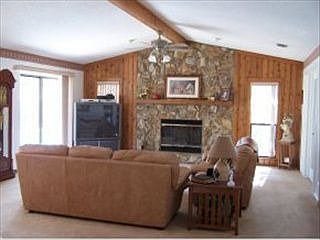 1st image of 150 E Dakota Ct