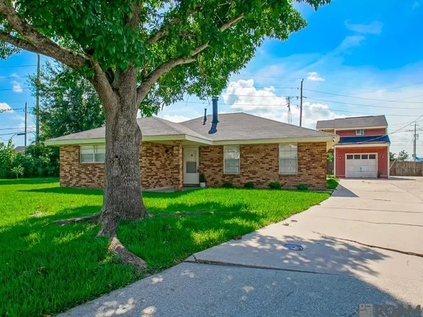 334 Ormond Village Dr, Destrehan, LA 70047