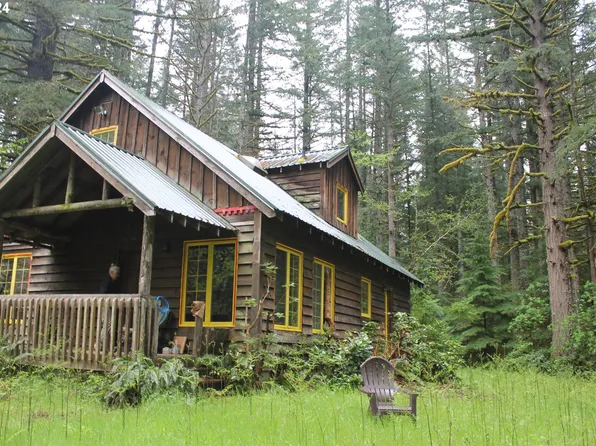 29600 SE German Hill Dr, Estacada, OR 97023