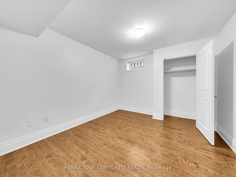 179 Greenfield Ave — Photo 9