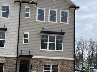 1274 Ainsworth Aly, Buford, GA 30518