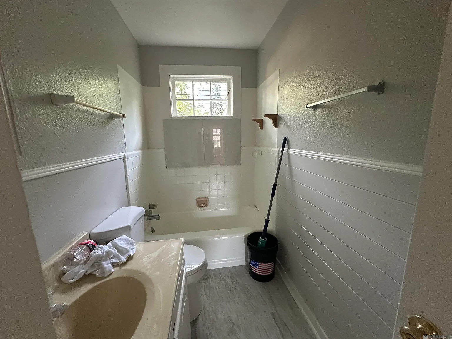 2 bed, 900 sqft, $1,000 — Photo 4