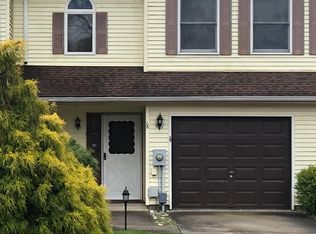 16 Schooner Ct, Little Egg Harbor, NJ 08087