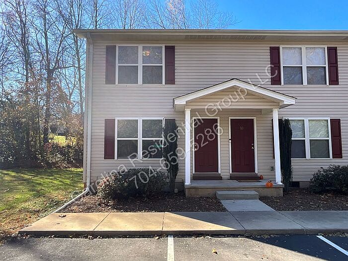 1st image of 1520 N Main Ave APT 17