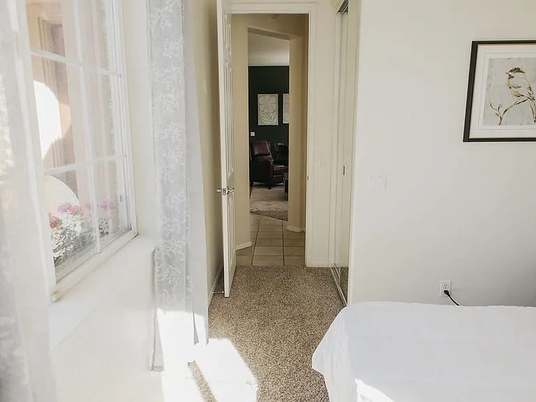 1634 Ivy Ct — Photo 7
