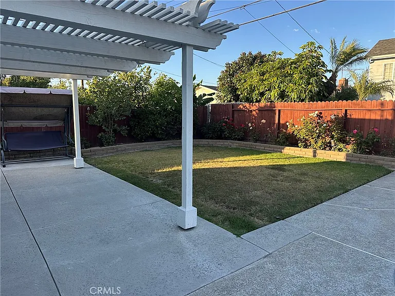 16400 Dana Cir — Photo 13