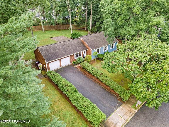 3rd image of 4 Browning Avenue