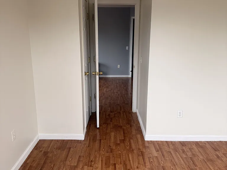 203 Maple St — Photo 8