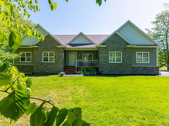 3rd image of 293 Aberdeen Dr