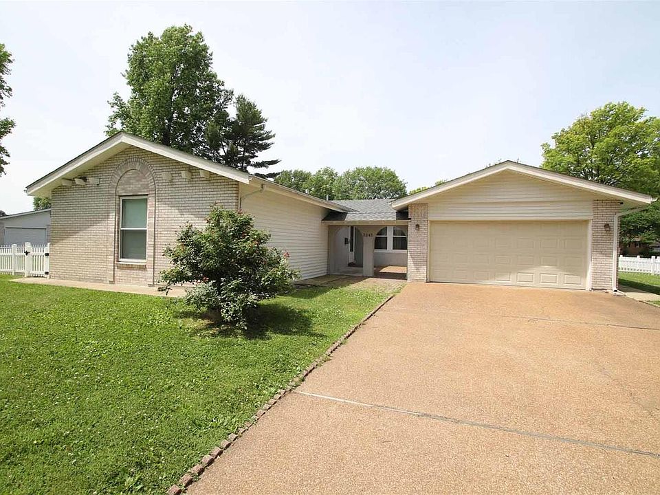 1st image of 3245 Kilarney Dr