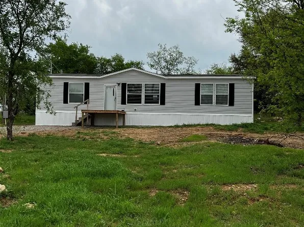 281 Cimmarron Trl, Bridgeport, TX 76426