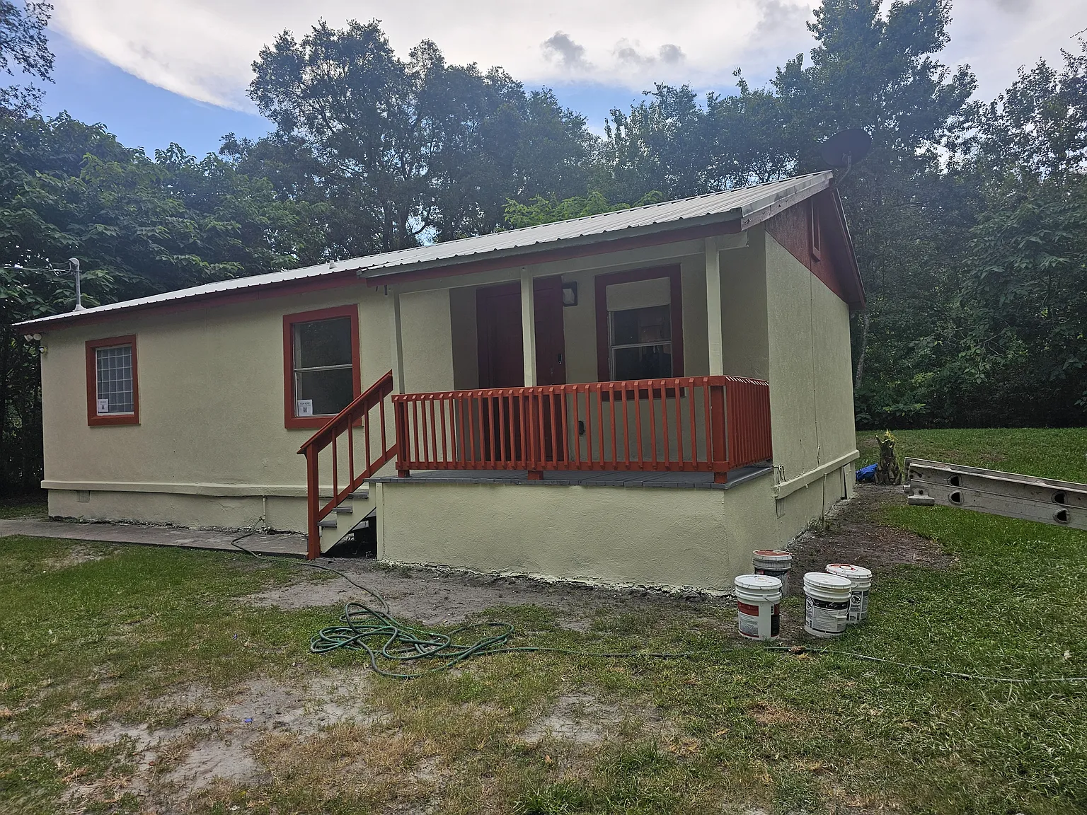 3 bed, 1002 sqft, $1,400 — Photo 1