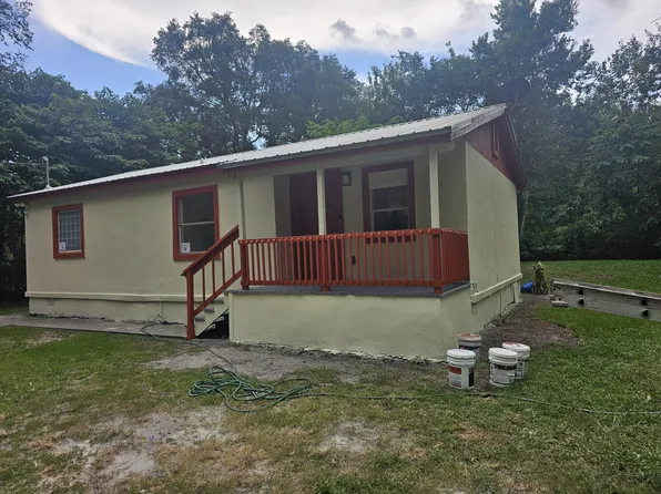305 E Lake St, Palatka, FL 32177
