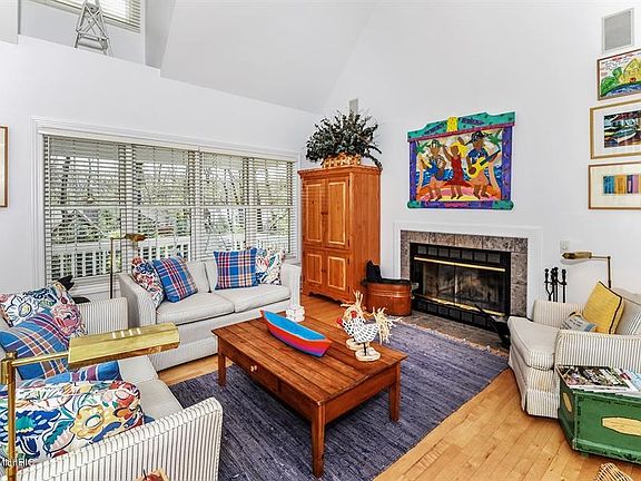 4th image of 50214 Calla Ave