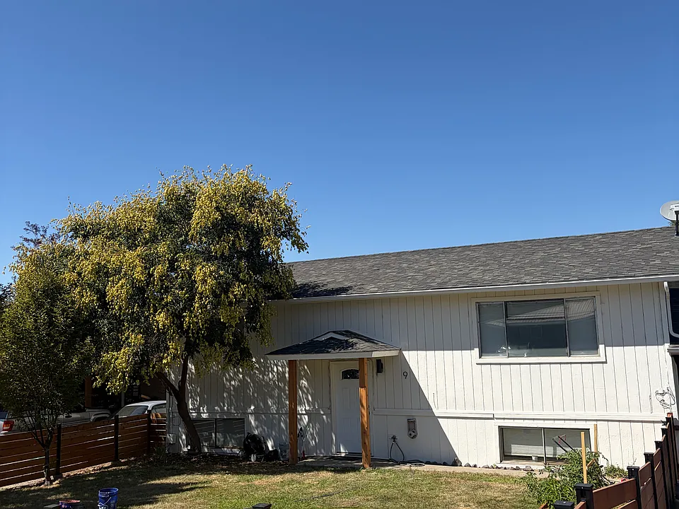 9 Lindwood St NE #A