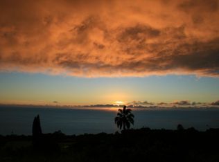 82-984 Paikapahu St, Captain Cook, HI 96704