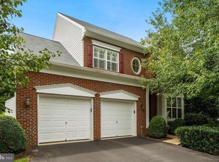 2064 Powells Landing Cir, Woodbridge, VA 22191