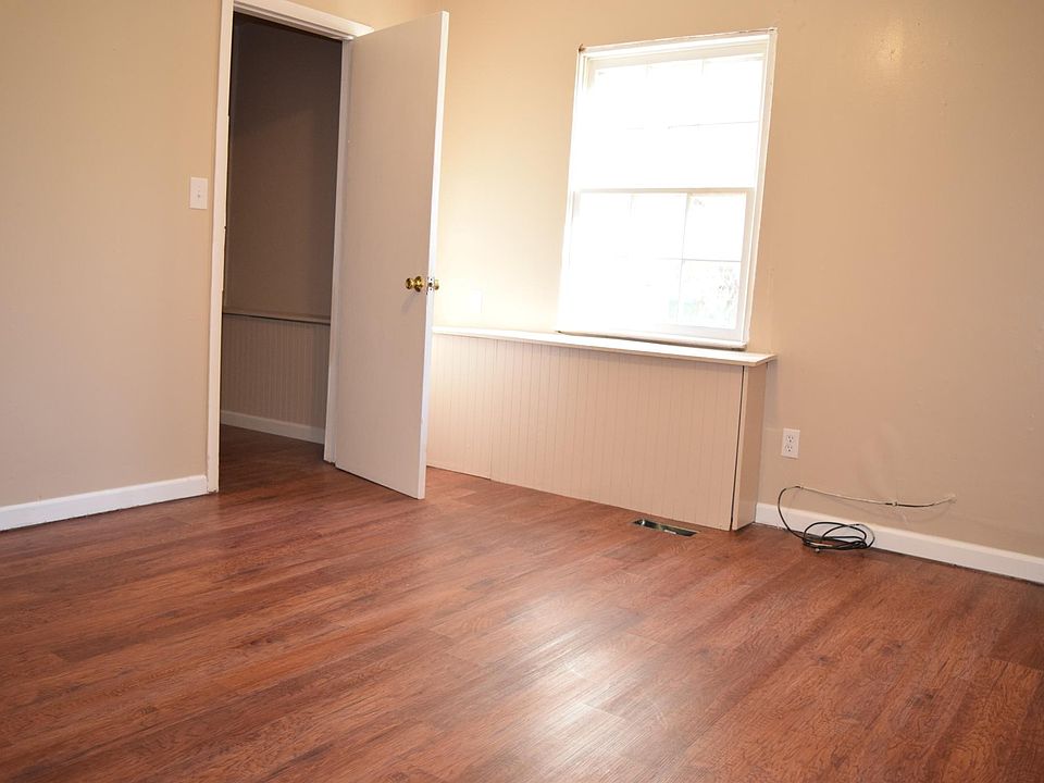 2nd image of 108 Burr Ave #1
