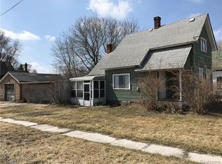 2502 Upton St, Port Huron, MI 48060