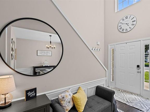 3rd image of 3428 Silverlake Ct