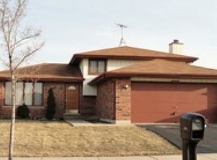 4031 Indian Hill Dr, Country Club Hills, IL