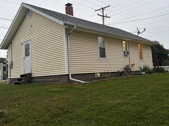 5th image of 11011 Hawthorn Rd