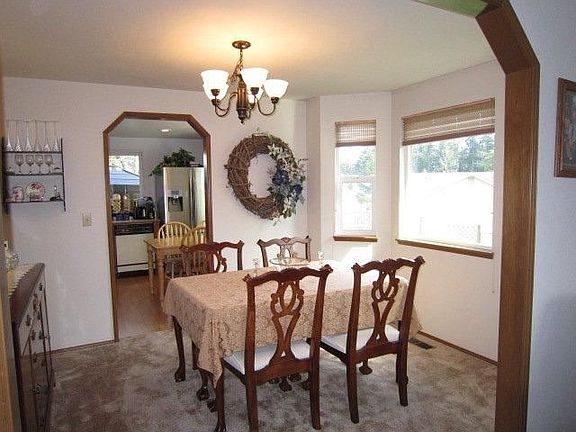 3rd image of 10310 Savannah Ct NW