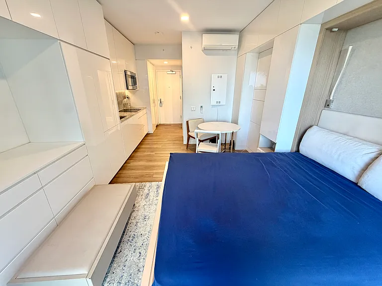 987 Queen St #329 — Photo 4