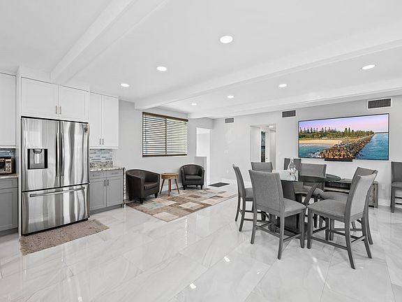 3rd image of 2171 SW 23rd Avenue