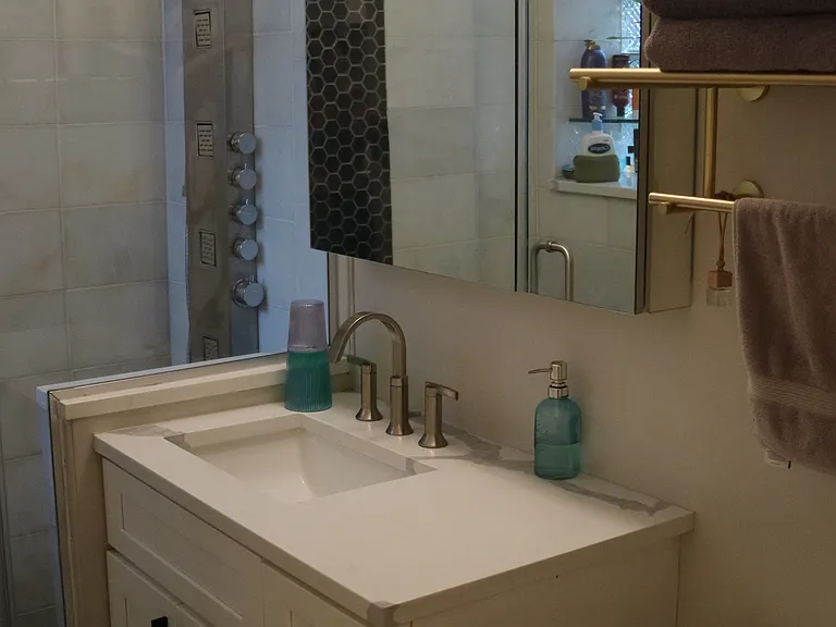 2013 N Leavitt St #1 — Photo 18