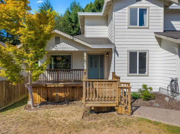 3935 Davis Ct, Eureka, CA 95503