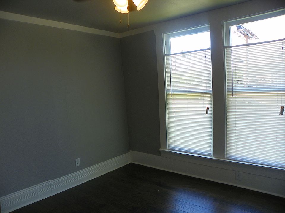 1st image of 516 E Quincy St APT 2