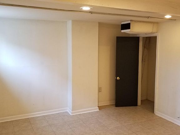 5th image of 404 Dunmore St