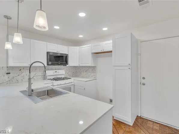 1536 Angel Falls St, Las Vegas, NV 89142