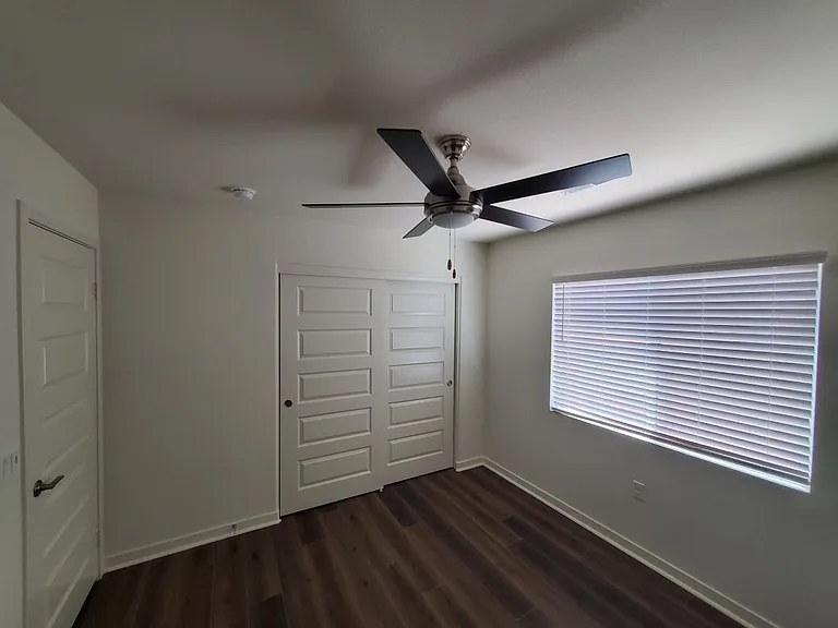 2398 Jackson Ct — Photo 8