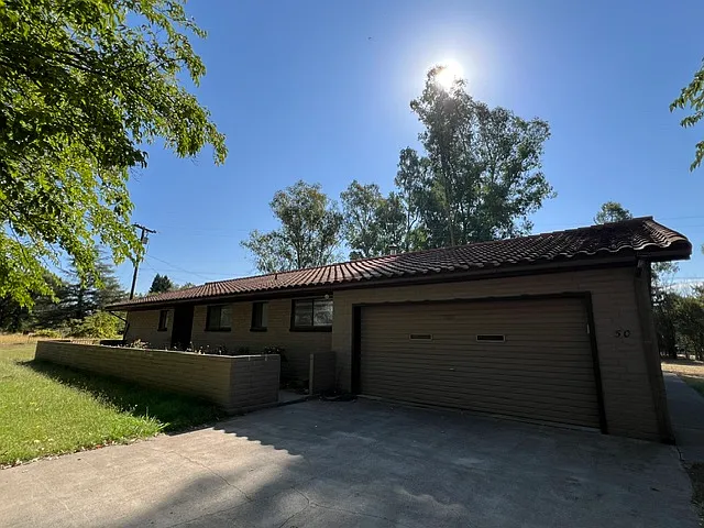 50 Gideon Lane - House — Photo 2