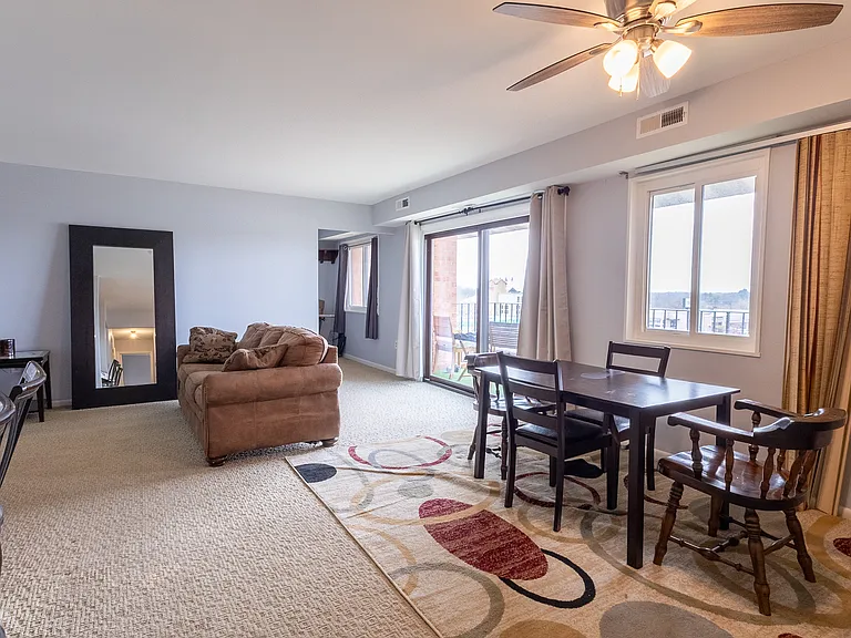 1747 Edgewood Hill Cir #203 — Photo 5