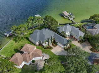 23 Paradise Point Rd, Shalimar, FL 32579