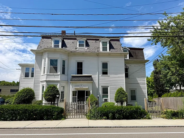 52 N Main St #5 — Photo 1
