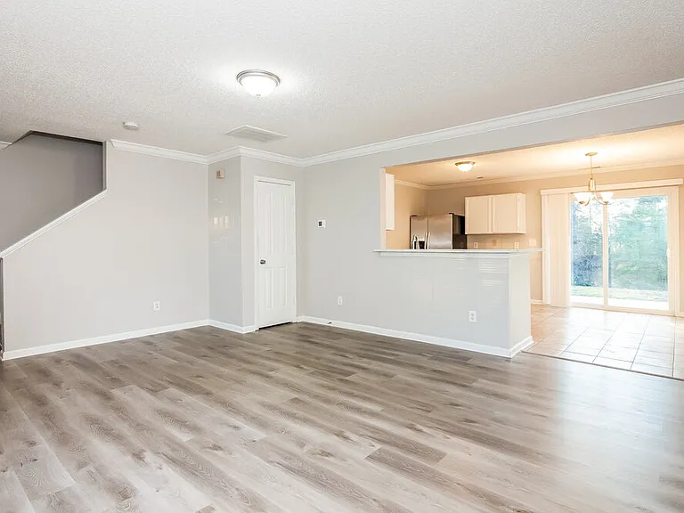 1431 Nature Pl — Photo 6