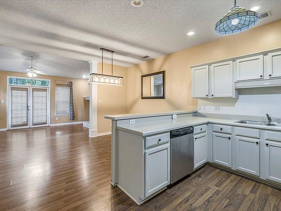 4th image of 5019 Mint Hill Ct