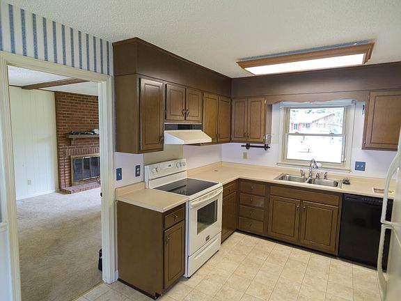 5th image of 5407 Bayberry Ln