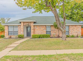 7817 Meadowlark Ln, Rowlett, TX 75088