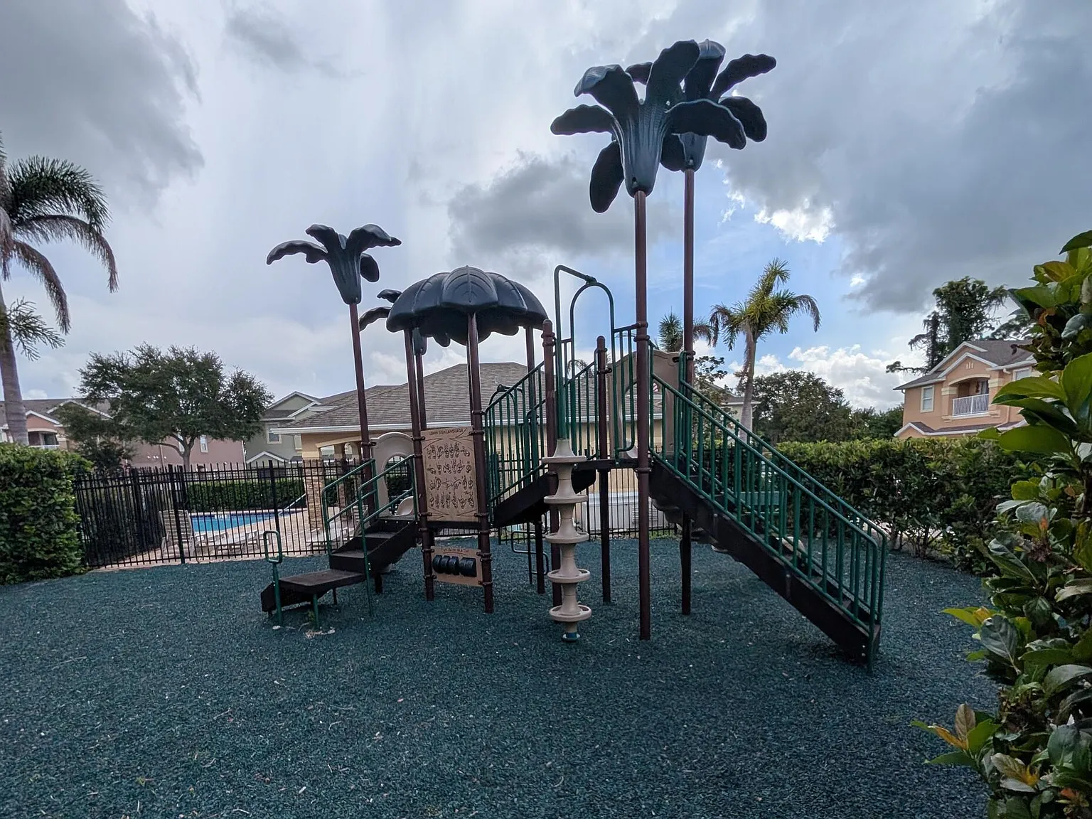 2 bed, 2.0 bath, 1230 sqft, $1,600 — Photo 3
