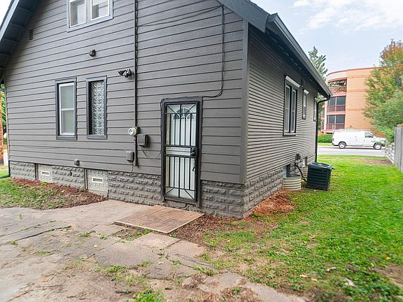 4th image of 3251 Fremont Ave N