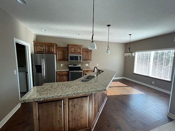4th image of 3715 S 202nd Ave