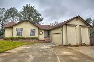 3832 Bluffside Ct photo 1